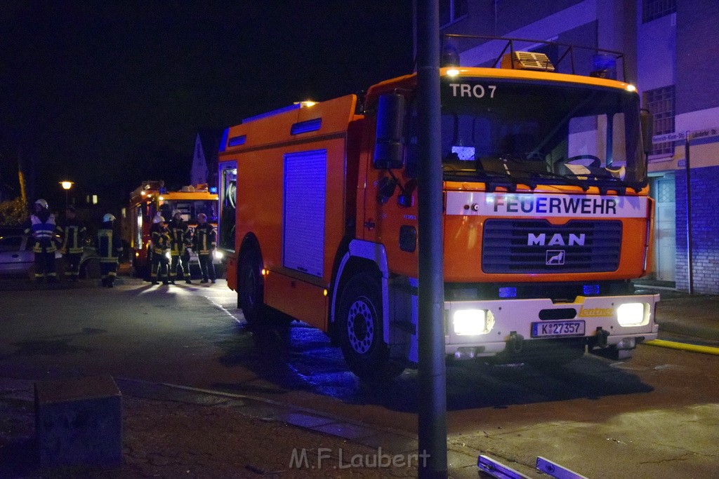 Feuer 2 Koeln Porz Langel Hinter der Kirche P109.JPG - Miklos Laubert